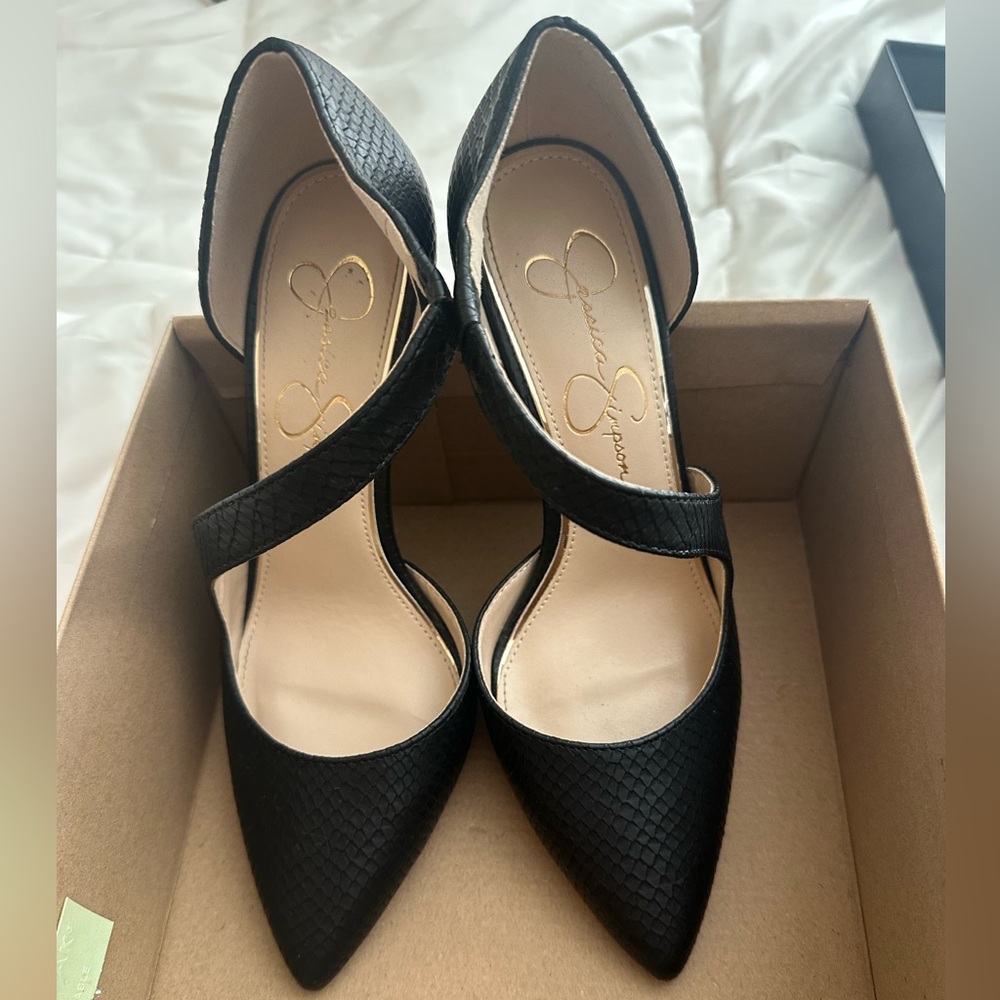 Jessica Simpson Black Textured Pointed Toe Slingback Pumps